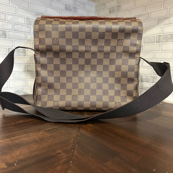 LOUIS VUITTON NAVIGLIO BAG - Picture 1 of 9